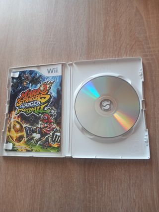 2 Juegos Wii: Mario Strikers y Tony Hawk