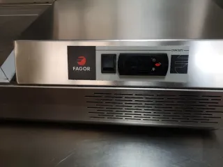 Nevera expositora Fagor ingredientes