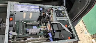 Servidor IBM Netfinity