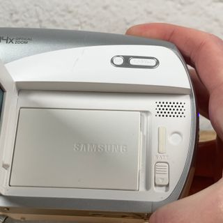 Videocamera Samsung VP-D382H mini dv