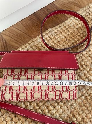 Riñonera Carolina Herrera CH Logo