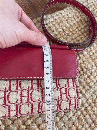 Riñonera Carolina Herrera CH Logo