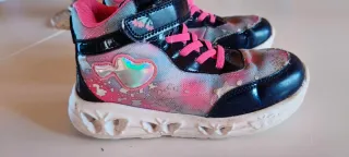Deportivas niña con luces en suela