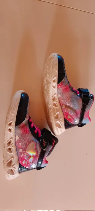 Deportivas niña con luces en suela