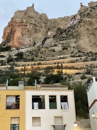 Edificio en venta en Casco Antiguo - Santa Cruz en Alicante