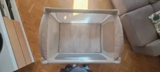 Cuna de viaje en buen estado