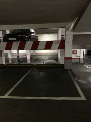 Garaje en alquiler en Centre en Sabadell