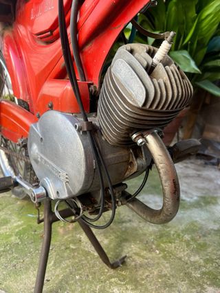 Moto Guzzi Dingo 49cc Roja