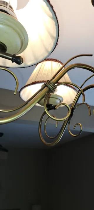 Lámpara de techo 5 tulipas seda.