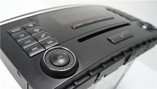 RADIO / CD Mercedes-Benz Clase R (BM 251)(09.2005->) 3.0 R 350 CDI 4Matic (251.022) [3,0 Ltr. - 165 kW CDI CAT]
