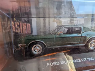 Ford Mustang GT 390 (1968) y Shelby GT 350R (2016)