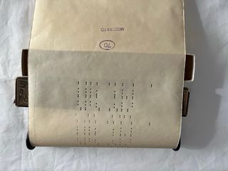 Rollo de pianola de papel antiguo