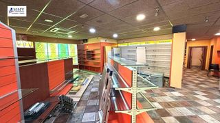 Local comercial en alquiler en Els Pavos en Blanes