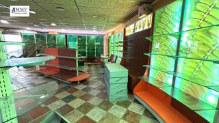 Local comercial en alquiler en Els Pavos en Blanes