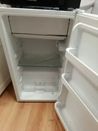 Nevera y Microondas Taurus