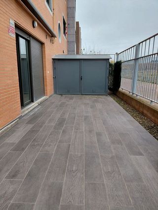 Local comercial en venta en Lardero