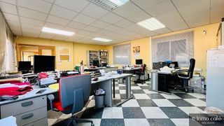 Nave industrial en venta en Villena