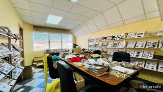 Nave industrial en venta en Villena