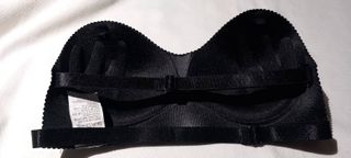 Sujetador negro invisible 15 años