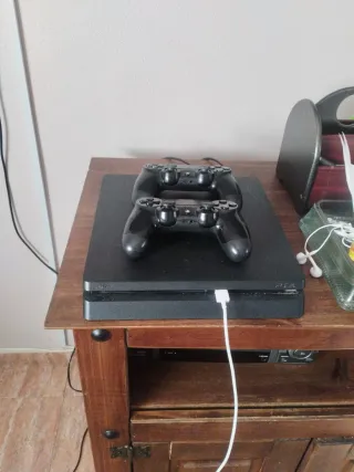 PS4 (PlayStation 4) Negra