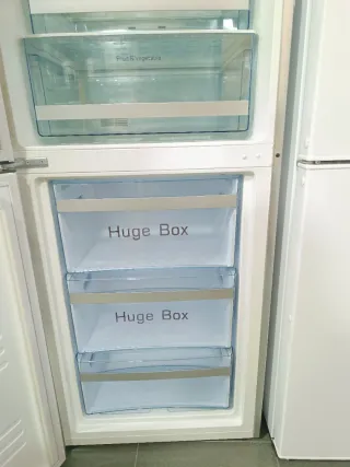 Nevera Combi Haier, No Frost 1.87x60cm