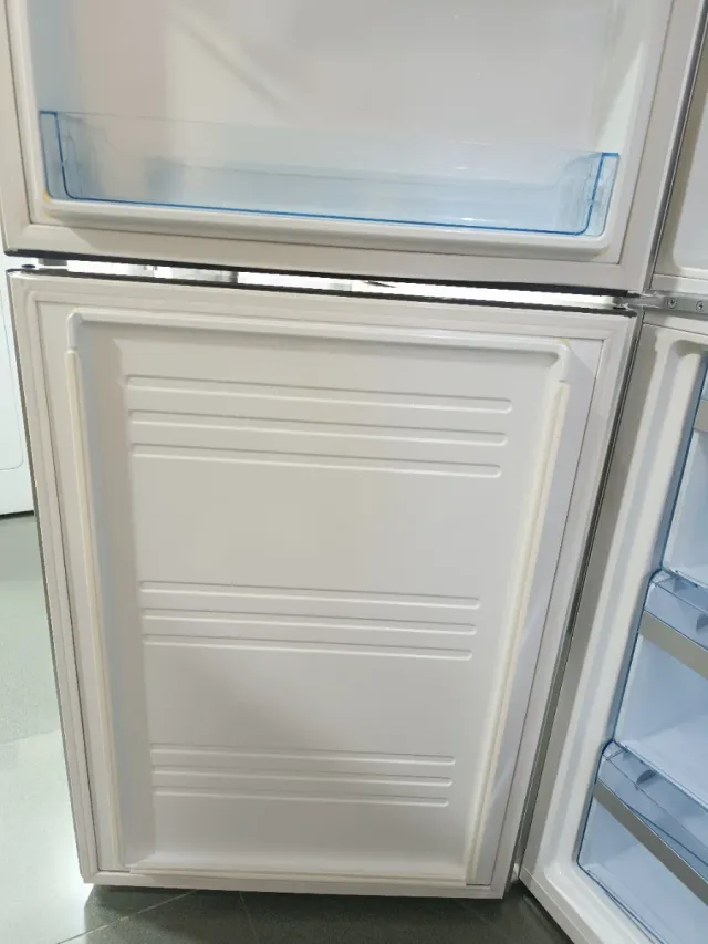 Nevera Combi Haier, No Frost 1.87x60cm