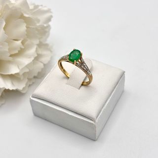 Anillo Oro 9kt con Esmeralda