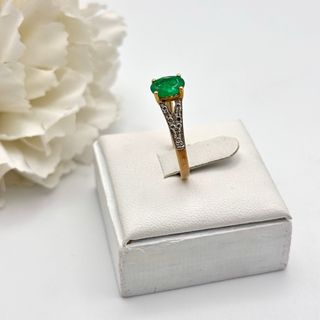 Anillo Oro 9kt con Esmeralda