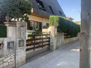 Chalet en venta en Cervelló