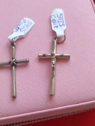 Cruz de plata de ley