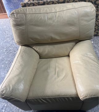 Sillón relax de piel beige