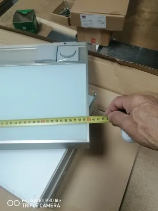 Bandejas luminosas con enchufe e interruptor