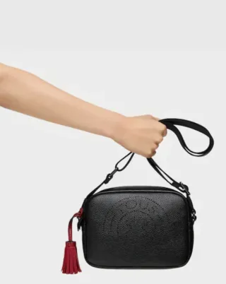 Bolso Tous Negro con Adorno Rojo