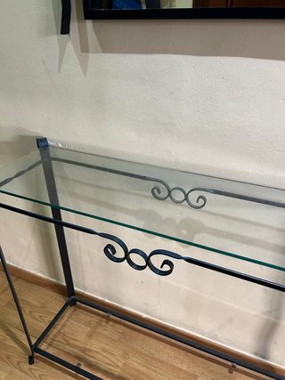 Mueble de entrada con espejo y cristal