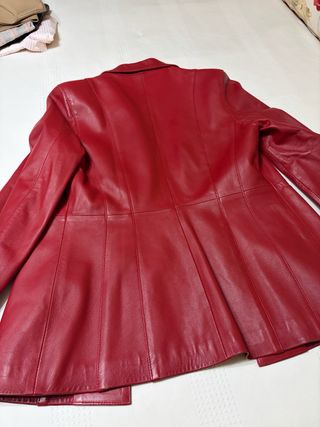 Chaqueta de cuero roja DEUBO