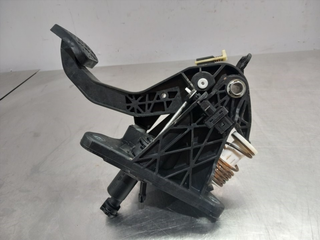 PEDAL EMBRAGUE MERCEDES-BENZ CLASE A (BM 176) OM6