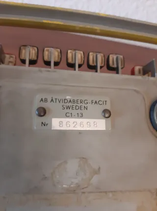 Calculadora Mecánica Vintage Facit Amarilla