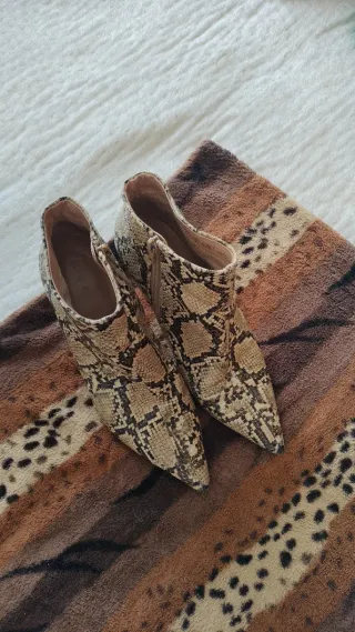 Botines Animal Print Tacón Aguja