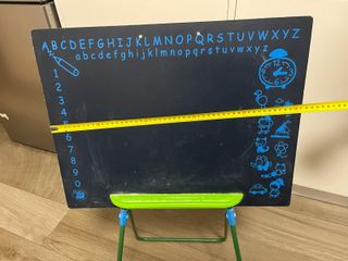 Pizarra infantil con caballete