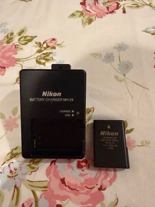 Cámara Nikon D5100 Negra + Accesorios