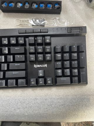 Teclado Mecánico Redragon VATA RGB