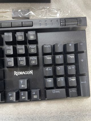 Teclado Mecánico Redragon VATA RGB