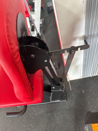 Máquina Femoral Sentado