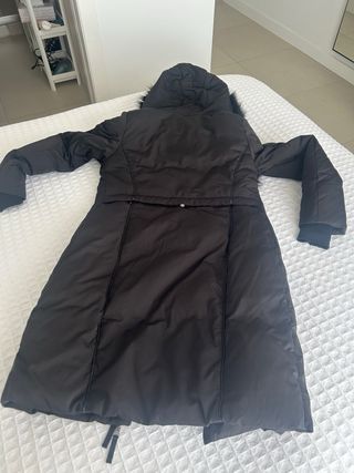 Abrigo Zara plumón negro Talla M