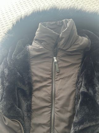 Abrigo Zara plumón negro Talla M