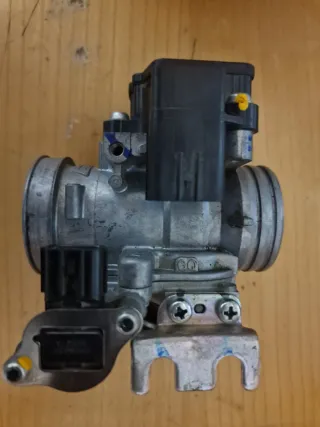 Cuerpo Mariposa Honda X-ADV full