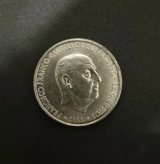 100 ptas. 1966 *67. Plata UNC/SC