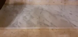 Pieza de mármol blanco