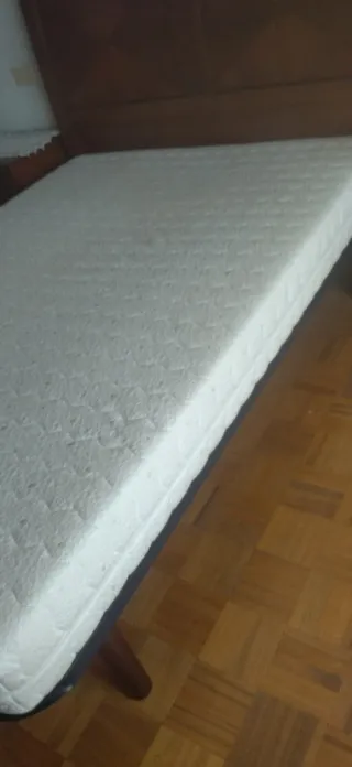 Materasso in lattice con fodera antiacaro