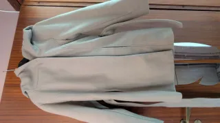 Cappotto beige con cintura